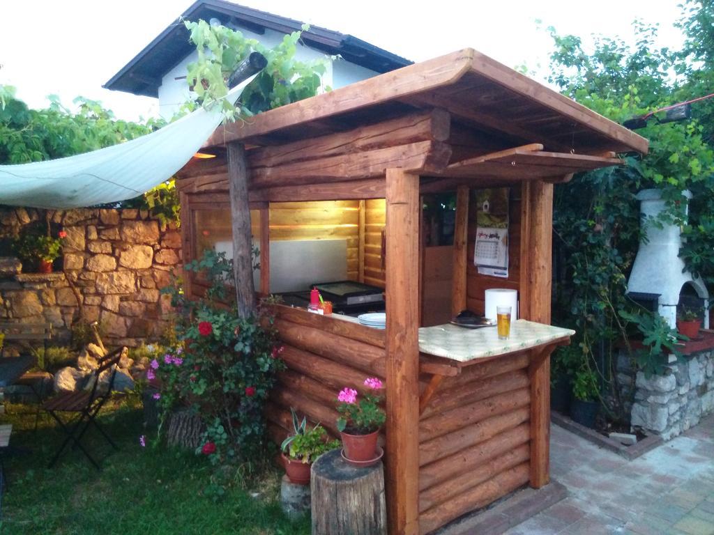 Osterija Na Planinci Bed & Breakfast Divača Eksteriør bilde