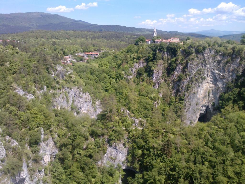 Osterija Na Planinci Bed & Breakfast Divača Eksteriør bilde